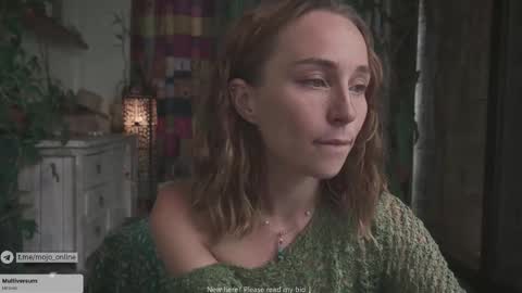 Snapshot of ohmymojo chatting on 11.20.25 Mo online show from 11.20.25