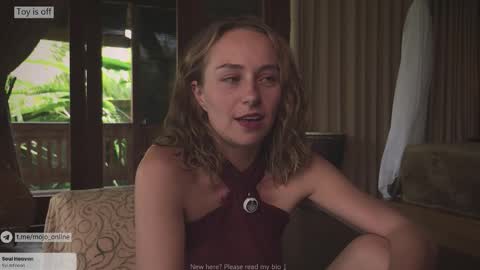 Snapshot of ohmymojo chatting on 02.26.26 Mo online show from 02.26.26