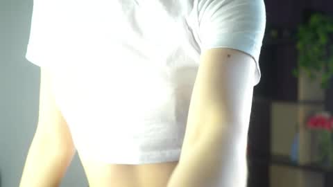 Snapshot of ohpeliadark chatting on 05.15.26 Emi and Ohpi online show from 05.15.26