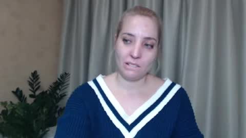 Mari online show from 01.12.25