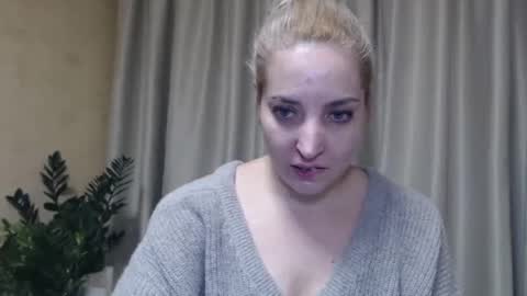 Mari online show from 01.18.25