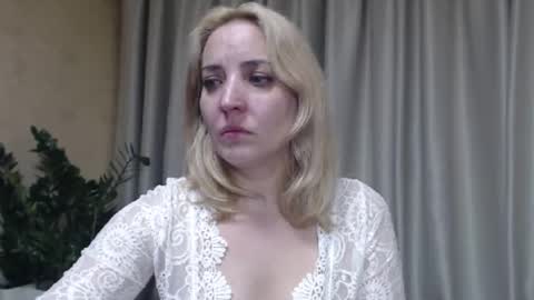 Mari online show from 10.08.25