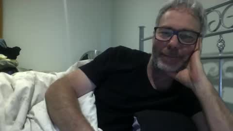 Snapshot of oiledcouple1 chatting on 10.29.25 oiledcouple1 online show from 10.29.25