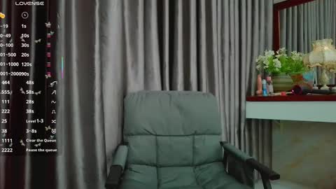 Snapshot of oirun_ chatting on 02.02.25 Taiyu Yoshiwara online show from 02.02.25