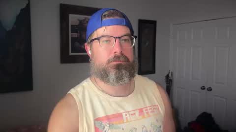 Snapshot of okayiguess chatting on 11.14.25 okayiguess online show from 11.14.25