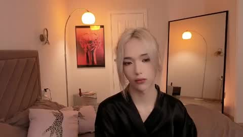 Snapshot of okerriella chatting on 05.28.26 Ami online show from 05.28.26