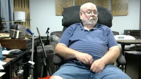 old_guy111 online show from 09.25.25