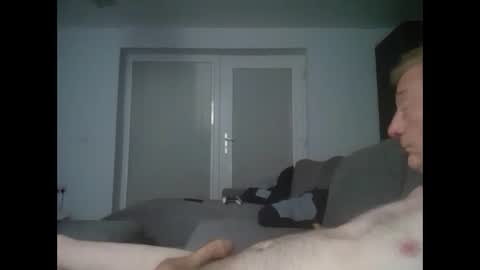 Snapshot of oldandgrey123 chatting on 09.24.25 HeyIts Just Me online show from 09.24.25