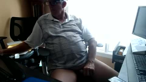 Snapshot of olderandwiser chatting on 06.23.26 Older and Wiser online show from 06.23.26