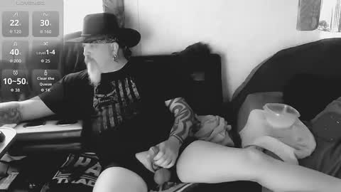 Snapshot of oldskoolll chatting on 03.09.26 oldskoolll online show from 03.09.26