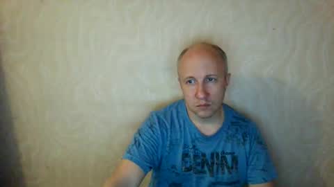 Snapshot of oleg365 chatting on 03.09.25 figaro online show from 03.09.25