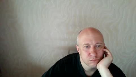 Snapshot of oleg365 chatting on 04.04.26 figaro online show from 04.04.26