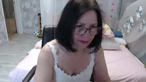 Snapshot of olgahottie chatting on 04.26.26 OlgaHottie online show from 04.26.26