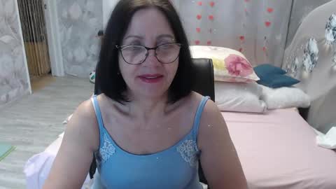 Snapshot of olgahottie chatting on 04.28.26 OlgaHottie online show from 04.28.26