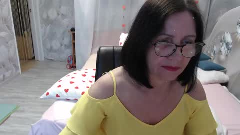 Snapshot of olgahottie chatting on 05.19.26 OlgaHottie online show from 05.19.26