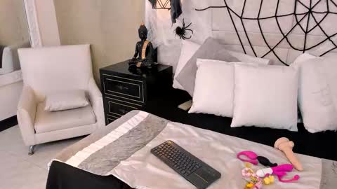 OliiviaGarciaa online show from 10.12.25