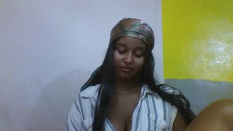 Snapshot of olinah610 chatting on 02.02.26 olinah610 online show from 02.02.26