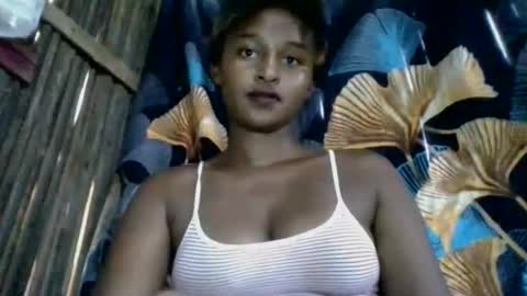 Snapshot of olinah610 chatting on 03.24.26 olinah610 online show from 03.24.26