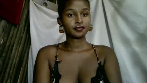 olinah610 online show from 04.26.26