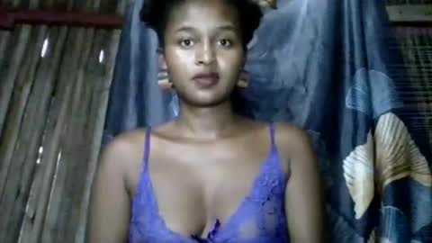 olinah610 online show from 04.28.26