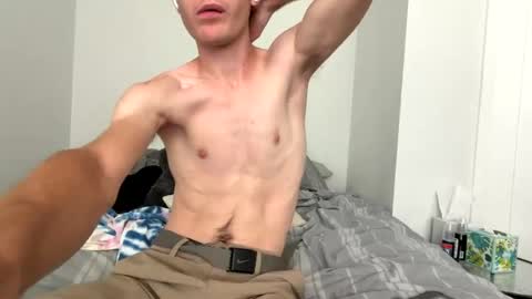 Snapshot of oliver_beck chatting on 09.24.25 Oliver Beck online show from 09.24.25