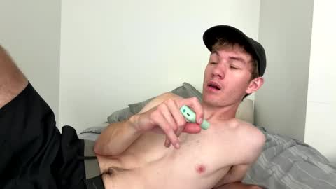 Snapshot of oliver_beck chatting on 09.25.25 Oliver Beck online show from 09.25.25