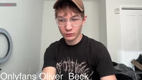 Snapshot of oliver_beck chatting on 11.16.25 Oliver Beck online show from 11.16.25