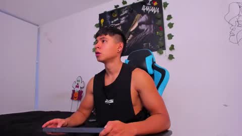 Oliver bray online show from 01.08.25