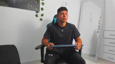 Oliver bray online show from 02.28.25