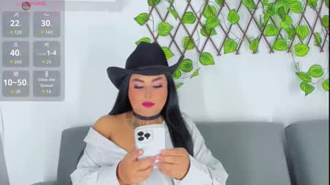 Snapshot of oliver_fuck chatting on 03.25.26 HansOliver online show from 03.25.26