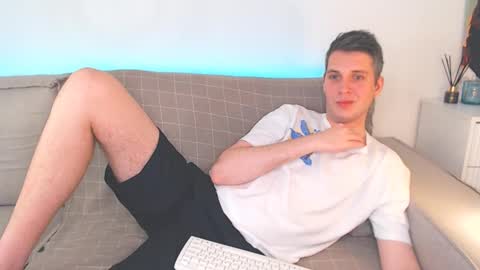 Oliver online show from 02.08.25