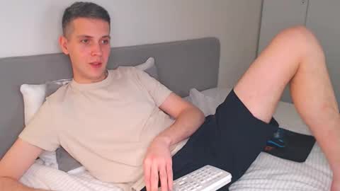 Oliver online show from 02.04.26