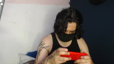 oliver_laid_2023 online show from 12.09.24