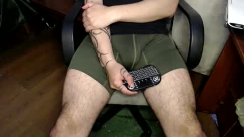 oliver_laid_2023 online show from 11.29.25