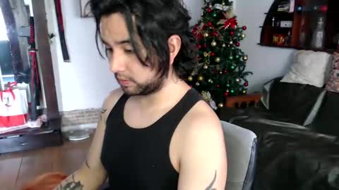 oliver_laid_2023 online show from 12.02.25