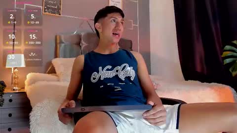 Snapshot of oliver_mr_ chatting on 11.07.25 oliver mr online show from 11.07.25