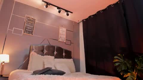 Snapshot of oliver_mr_ chatting on 11.11.25 oliver mr online show from 11.11.25