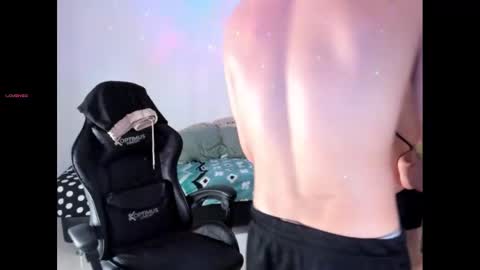 oliver_mrgn online show from 09.17.25