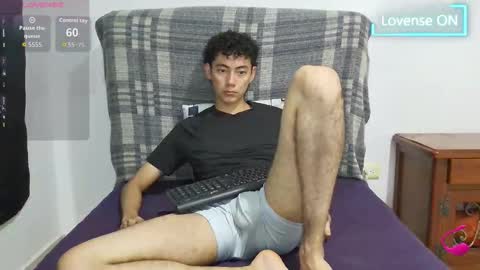 Snapshot of oliver_rayman chatting on 11.23.25 Oliver Rayman online show from 11.23.25