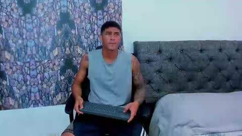 oliver_smith_2 online show from 03.01.25