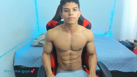 Snapshot of oliver_thompsson chatting on 01.13.25 oliver thompsson online show from 01.13.25