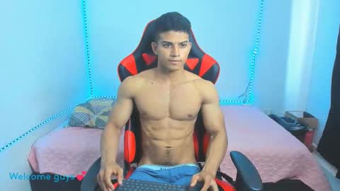 Snapshot of oliver_thompsson chatting on 02.16.25 oliver thompsson online show from 02.16.25