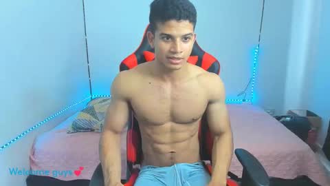 Snapshot of oliver_thompsson chatting on 02.22.25 oliver thompsson online show from 02.22.25