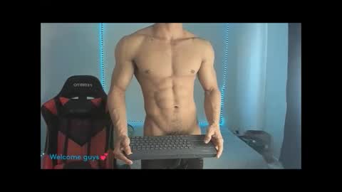 Snapshot of oliver_thompsson chatting on 01.07.26 oliver thompsson online show from 01.07.26