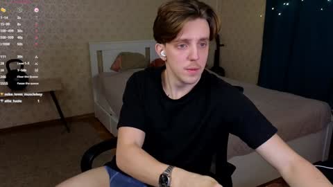 Snapshot of oliver_travis chatting on 12.19.24 Oliver Evans online show from 12.19.24