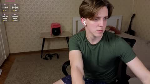 Snapshot of oliver_travis chatting on 12.28.24 Oliver Evans online show from 12.28.24