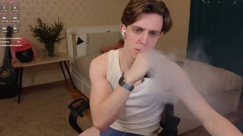 Snapshot of oliver_travis chatting on 01.11.25 Oliver Evans online show from 01.11.25