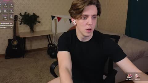 Snapshot of oliver_travis chatting on 01.27.25 Oliver Evans online show from 01.27.25