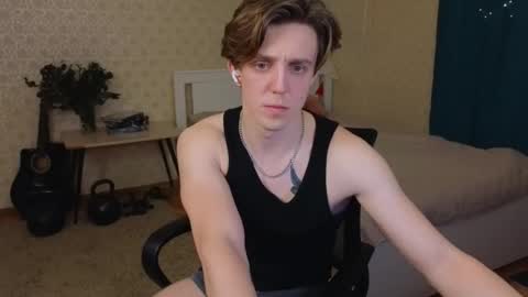 Snapshot of oliver_travis chatting on 02.18.25 Oliver Evans online show from 02.18.25