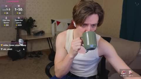 Snapshot of oliver_travis chatting on 02.28.25 Oliver Evans online show from 02.28.25